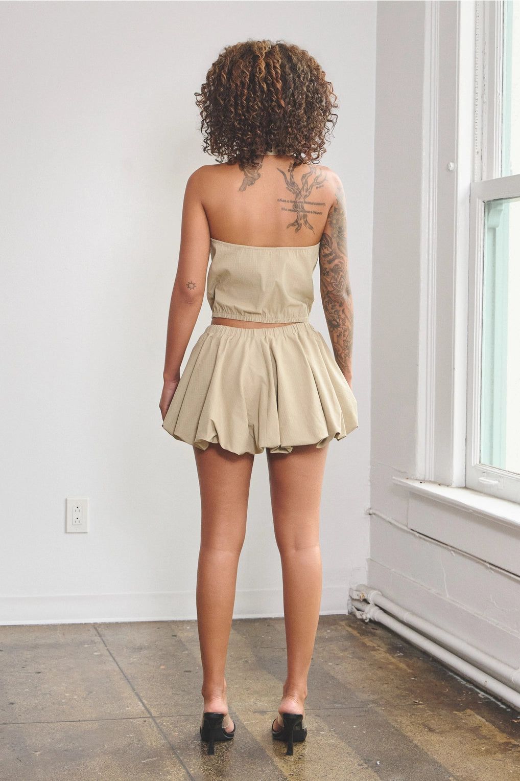 COLLARD TOP & BUBBLE SKORT SET