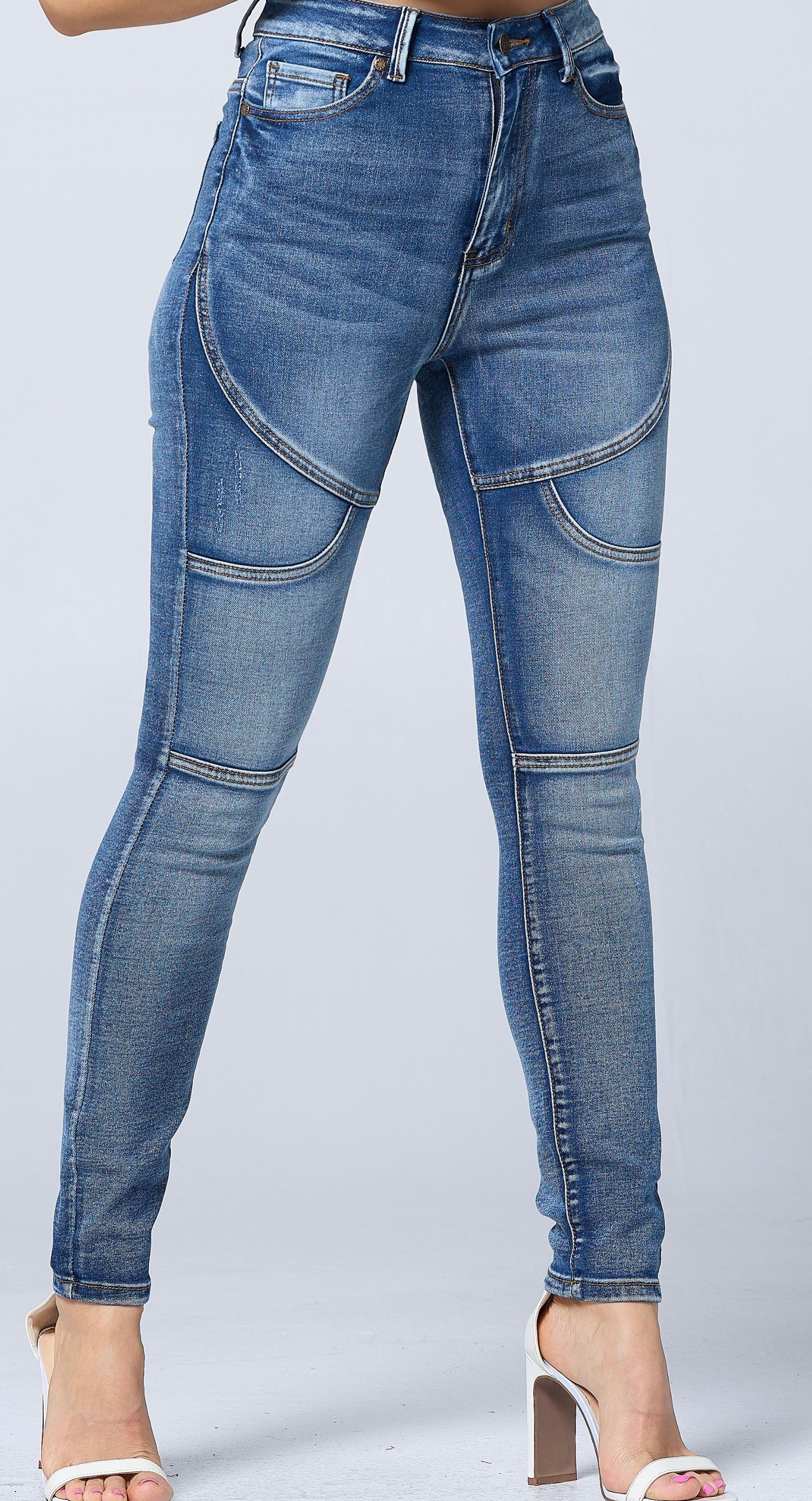 CONTRASTING SEAM JEANS